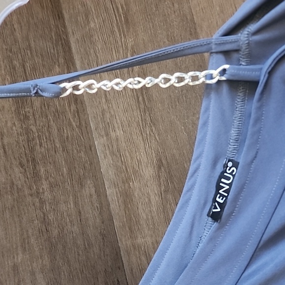 Venus - One Shoulder Dress - Picture 2 of 3